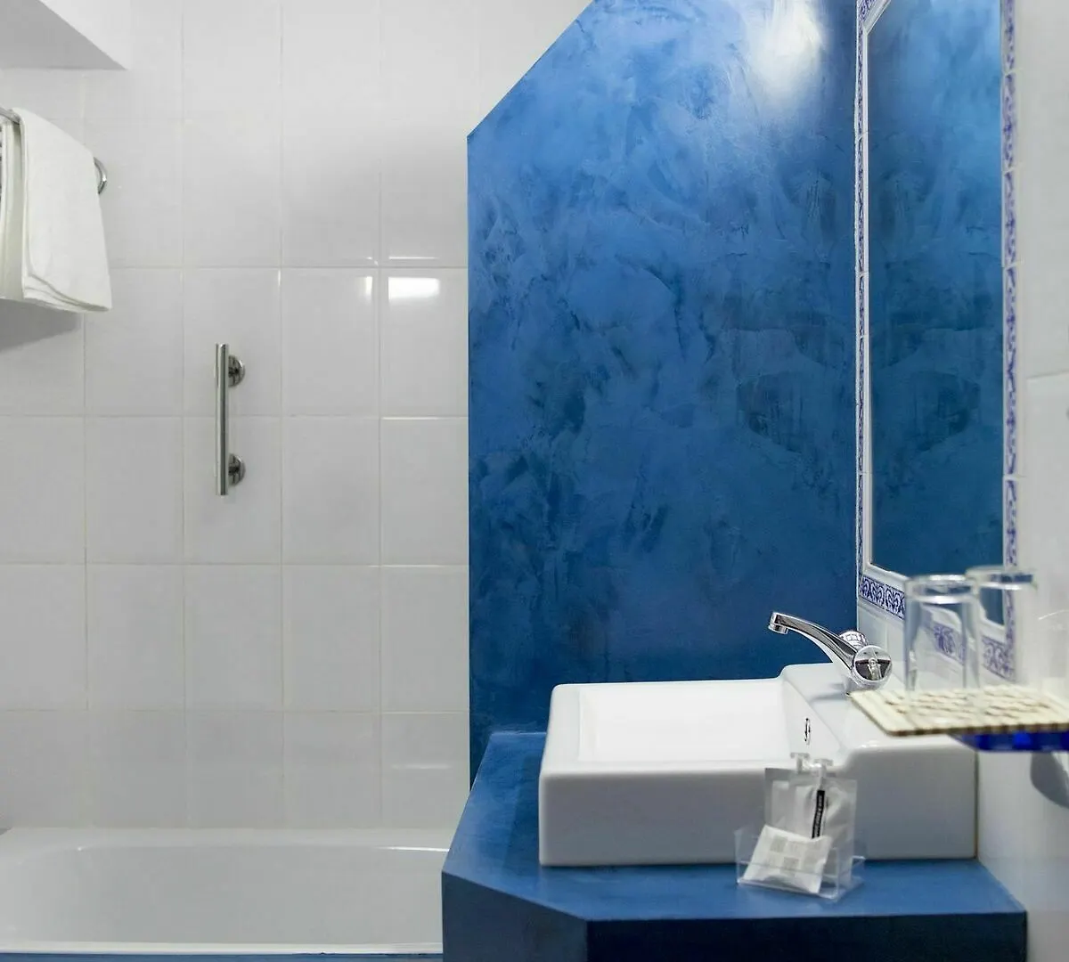 Hostal Alhambra - Adults Only Nerja 2*,  Spain