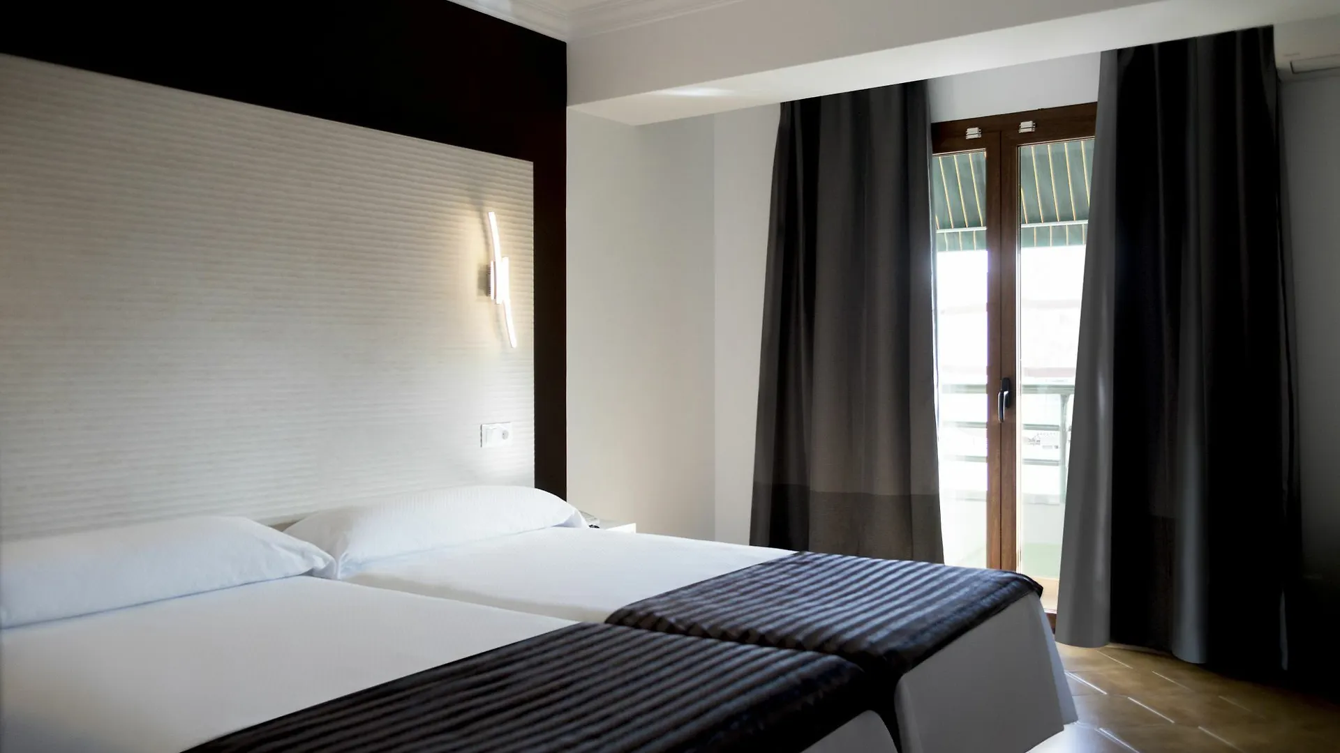 ** Guest house Hostal Alhambra - Adults Only Nerja Spain