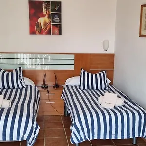 Nerjaluna Apartamento Nerja